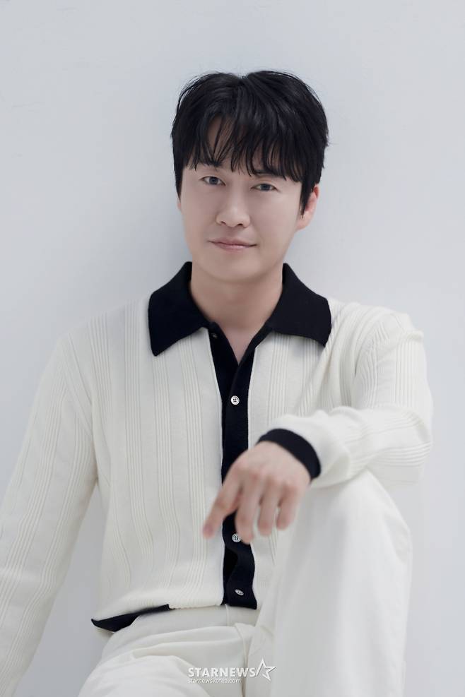 tvN 드라마 '폭군의 셰프' 배우 오의식이 1일 진행된 종영 라운드 인터뷰를 위해 포즈를 취하고 있다. /사진제공=하이지음스튜디오 2025.10.01 /사진=이동훈 photoguy@