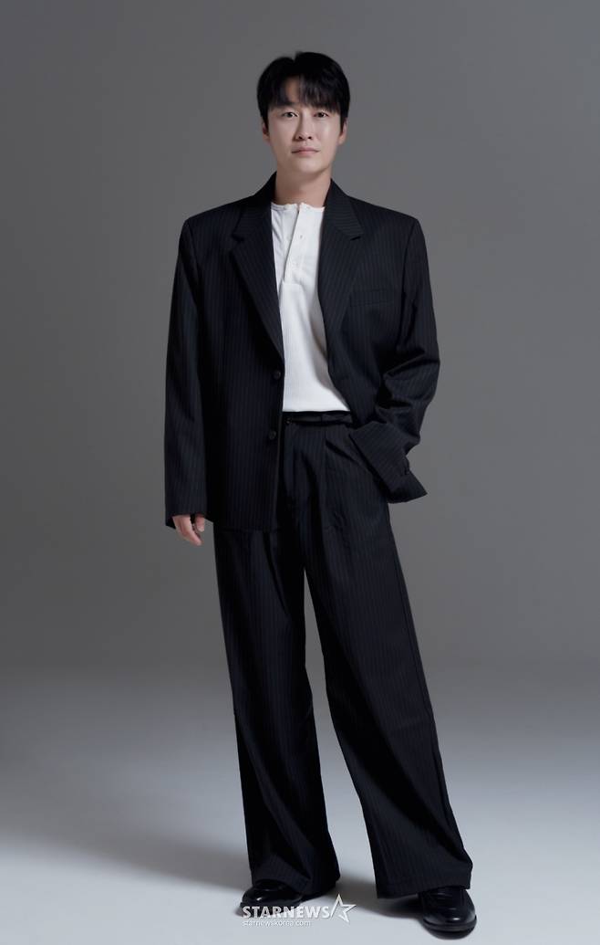 tvN 드라마 '폭군의 셰프' 배우 오의식이 1일 진행된 종영 라운드 인터뷰를 위해 포즈를 취하고 있다. /사진제공=하이지음스튜디오 2025.10.01 /사진=이동훈 photoguy@