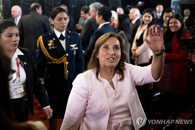 탄핵당한 디나 볼루아르테 페루 대통령 AFP=연합뉴스. 재판매 및 DB 금지