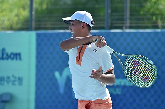 남자단식의 톱시드 잔가르 눌라눌리가 결승에 올랐다.