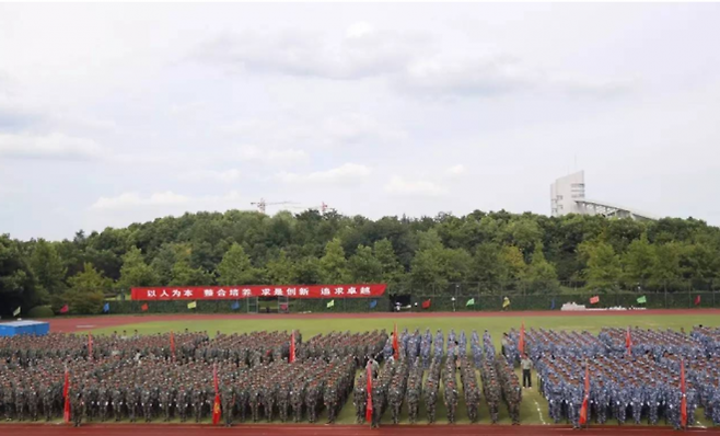 중국이 군 복무 거부자에 대해 취업부터 개인 신용까지 불이익을 주며 강력하게 처벌하고 있다. 바이두
