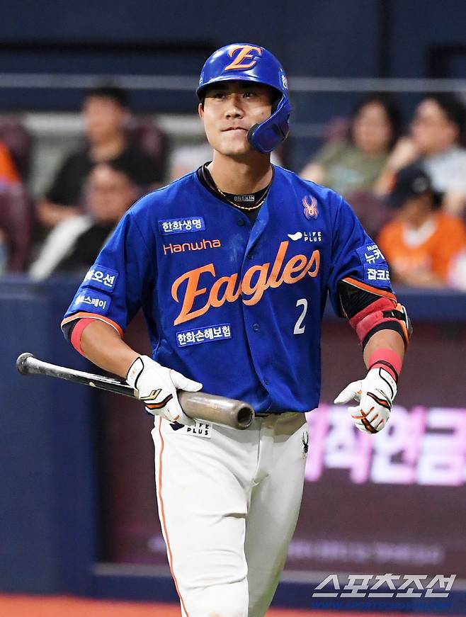 27일 서울 고척스카이돔에서 열린 키움 히어로즈와 한화이글스의 경기. 5회초 무사 1,3루 한화 심우준이 포수 뜬공으로 물러나고 있다. 고척=박재만 기자 pjm@sportschosun.com/2025.08.27/