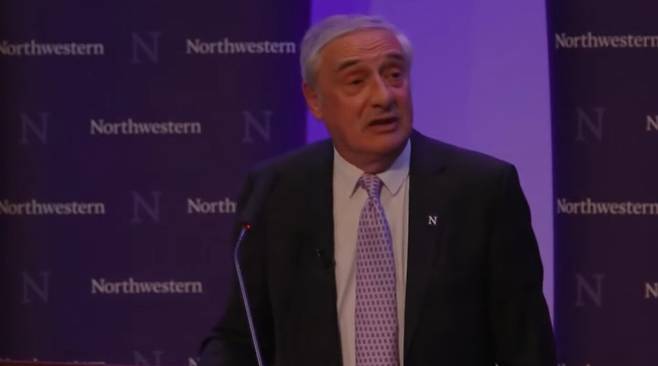 13일(현지시간) 혁신이 주도하는 지속적 성장을 연구해 노벨 경제학상을 수상한 조엘 모키어 미국 노스웨스턴대 교수가 기자회견을 하고 있다. (사진=기자회견 영상 갈무리)