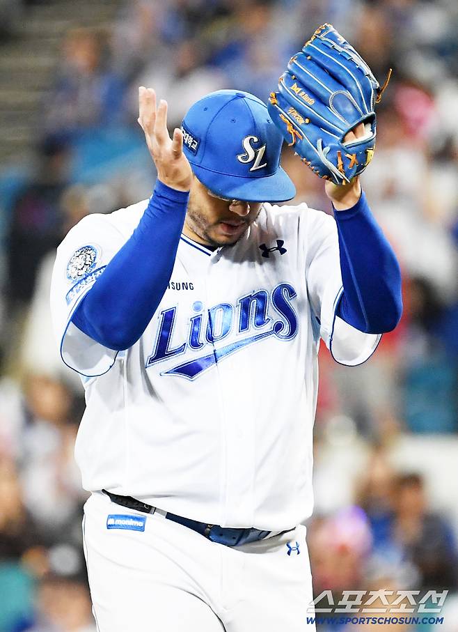 14일 대구 라이온즈파크에서 열린 삼성과 SSG의 준PO 4차전. 7회초 2사 1루 삼성 후라도가 SSG 김성욱을 땅볼 처리한 뒤 포효하고 있다. 대구=박재만 기자 pjm@sportschosun.com/2025.10.14/