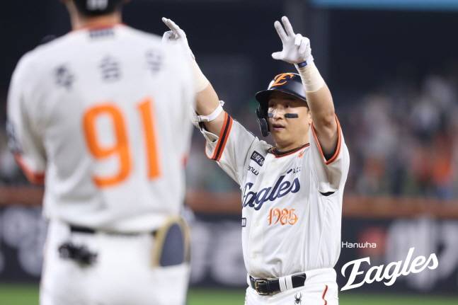 한화 손아섭(오른쪽). /사진=한화 이글스 제공