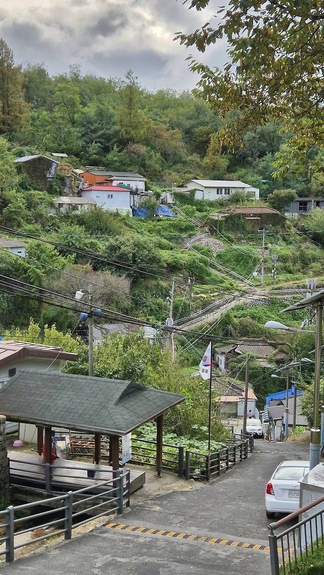 서울 홍제동 개미마을 일대의 모습. <한창호 기자>