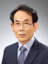 윤일현시인윤일현교육문화연구소대표