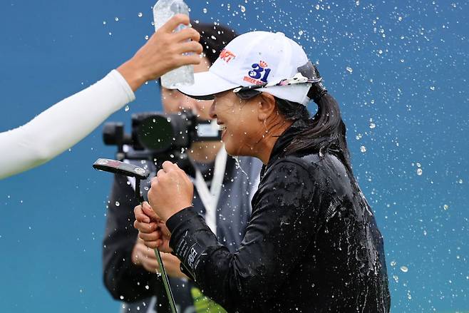 김세영이 19일 오후 전남 해남 파인비치 골프링크스에서 열린 BMW 레이디스 챔피언십 2025 파이널 라운드에서 24언더파로 최종 우승했다. /사진=뉴시스