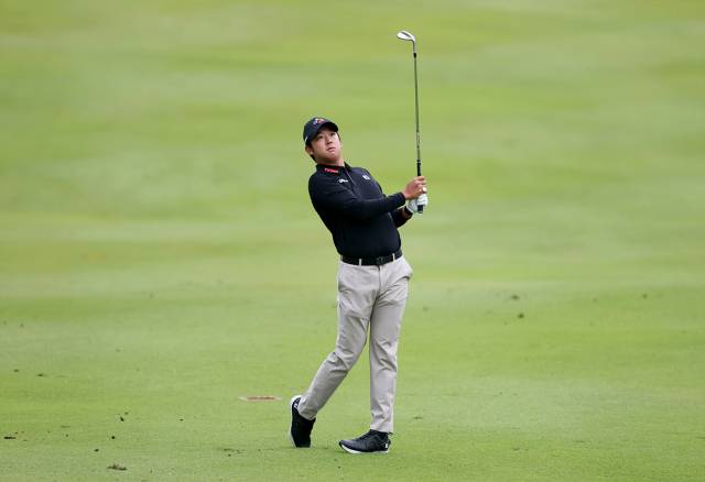 더채리티클래식 4라운드 1번 홀 아이언 샷을 하는 최승빈. 사진 제공=KPGA