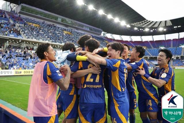 울산HD 선수단. /사진=한국프로축구연맹 제공