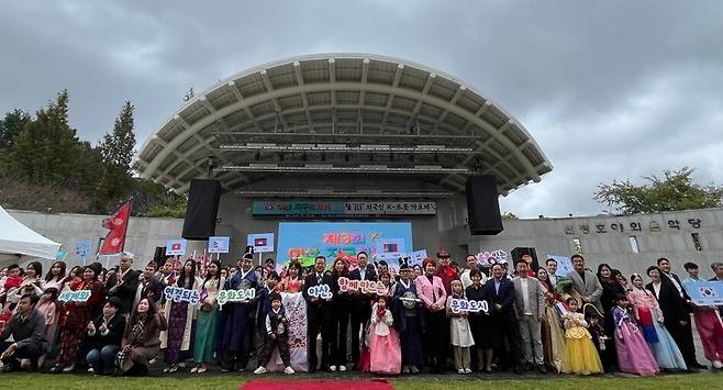 지난 10월18일 신정호 일원에서 '제3회 지구 한 바퀴' 행사가 열렸다. ⓒ아산시 제공