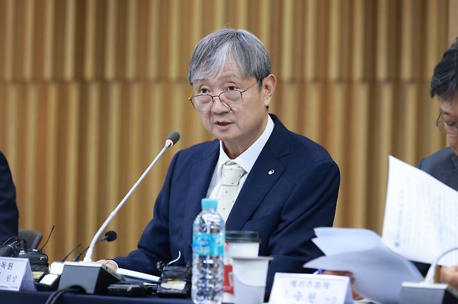 이찬진 금융감독원장이 금융감독원장-보험사 대표 간담회에 참석해 모두 발언하고 있다. 사진=금융감독원