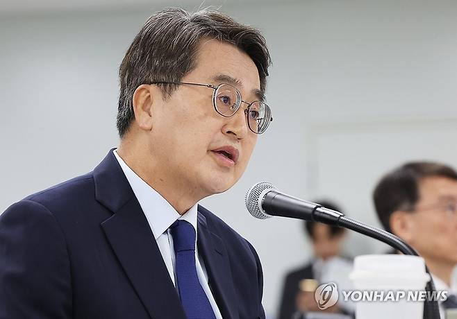 답변하는 김동연 경기도지사. 연합뉴스