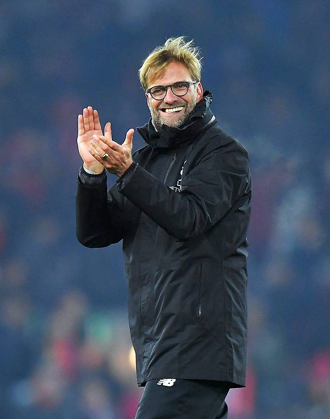 위르겐 클롭 전 리버풀 감독은 2013년 여름 맨체스터 유나이티드행을 선택하지 않은 이유에 대해 설명했다. 구단 수뇌부와 의견 충돌은 물론 포그바의 맨체스터 유나이티드 복귀를 원하지 않았기 때문이라고 돌아봤다. AP뉴시스
