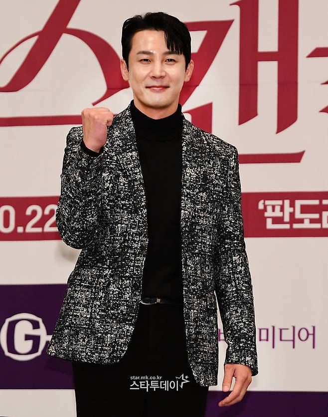 배우 주희중. <강영국 기자>