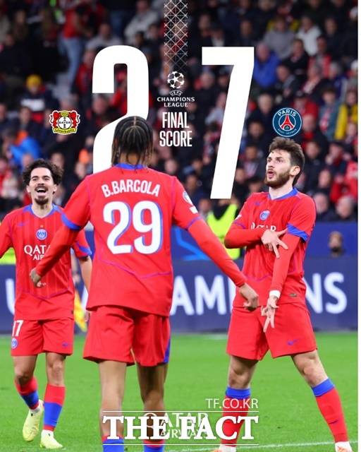 두 팀 모두 한 명씩 퇴장당하는 경기에서 7-2 대승을 거둔 PSG./PSG