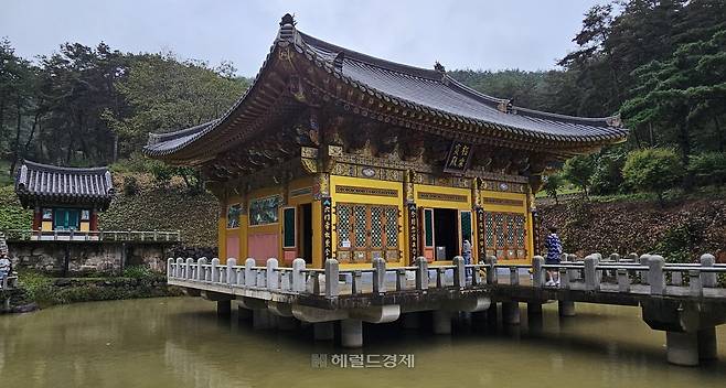 서담암 극락보전