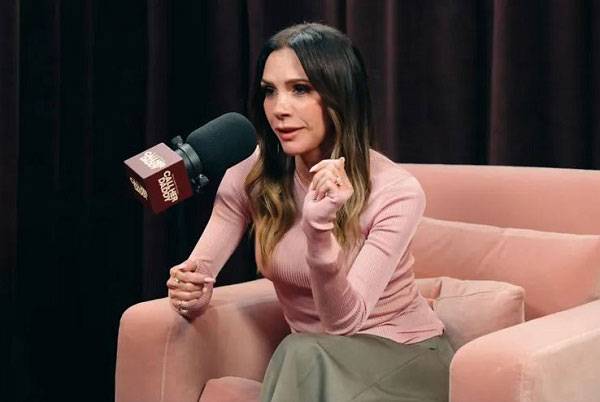 빅토리아 베컴(51)이 어릴 적 따돌림을 당한 경험을 털어놓았다./사진=유튜브 채널 ‘Call Her Daddy’