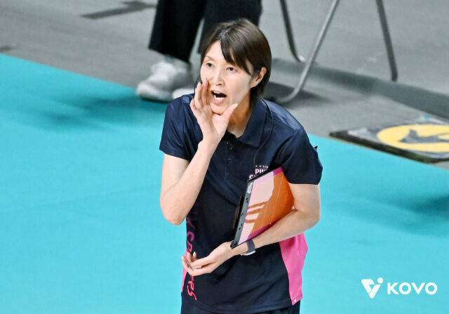 흥국생명 요시하라 토모코 감독/KOVO