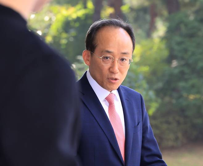 추경호 국민의힘 전 원내대표가 10월30일 서울 서초구 서울고등검찰청에 마련된 조은석 내란특별검사팀 사무실에 피의자 신분으로 출석하고 있다. ⓒ연합뉴스