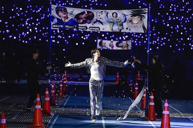 Concerto "#RUNSEOKJIN_EP.TOUR_ENCORE" do Jin do BTS. Foto | Big Hit Music