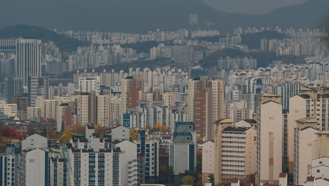 국세청이 최근 일부 임대사업자들에게 2021년·2022년 귀속분 종합부동산 경정 세액 예고 통지를 한 것으로 확인됐다. 연합뉴스