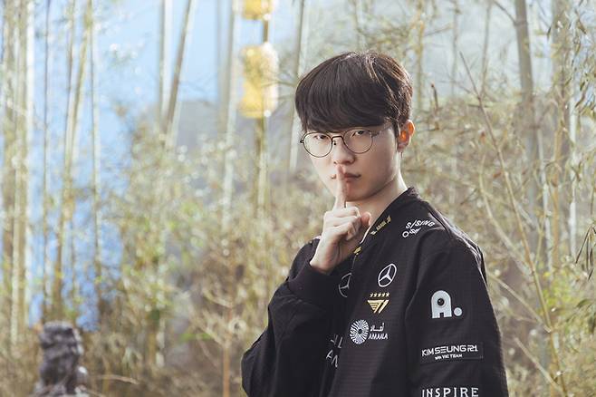 T1 ‘페이커’ 이상혁이 2025 LoL 월드 챔피언십 결승전에서 사상 첫 3연속 우승에 도전한다. 사진 | 라이엇 게임즈