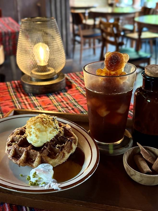 터프이너프 로스터스 VER2의 인기 메뉴 중 하나인 더 하우스 오브 디올(오른쪽). 사진=박소윤