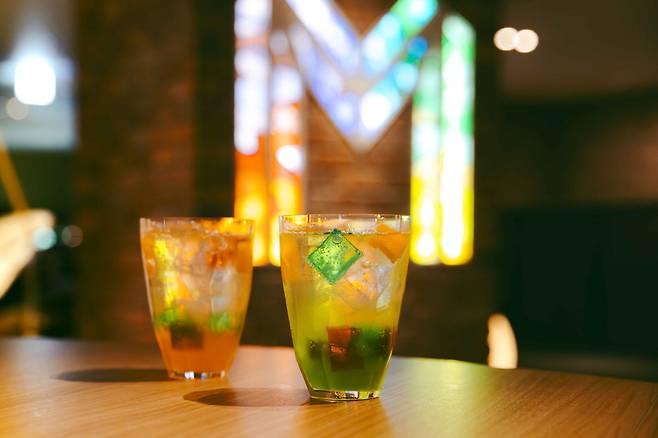 OMO 카페 & 바에서 판매하는 특별 음료