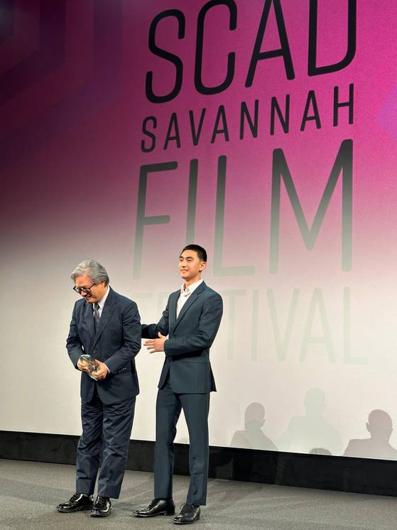 박찬욱 감독 영화 '어쩔수가없다'가 28회 SCAD 사바나영화제에서 국제 관객상을 수상했다. 〈사진=CJ엔터테인먼트〉