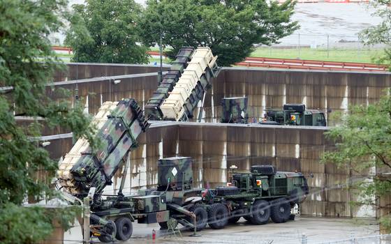 경기 평택시 주한미군 오산공군기지에 패트리엇(PAC-3) 미사일이 배치되어 있는 모습. 뉴스1