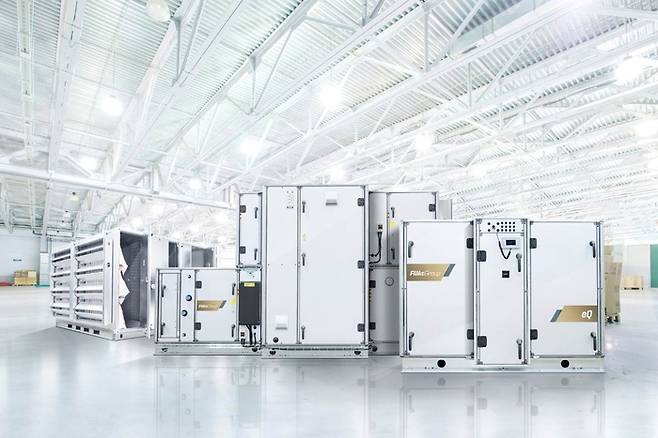 플랙트그룹이 공급하는 공기냉각, 액체냉각 등 주요 공조 솔루션 제품들.