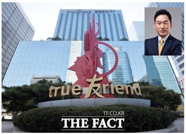 7일 금융투자업계에 따르면 최근 한국투자증권 내부 직원이 고객에게 돈을 받아 도박 자금으로 활용한 것으로 알려졌다. 이에 따라 김성환 한국투자증권 사장(사진)의 연임과 IMA 인가에 적신호가 켜졌다. /더팩트 DB, 한국투자증권