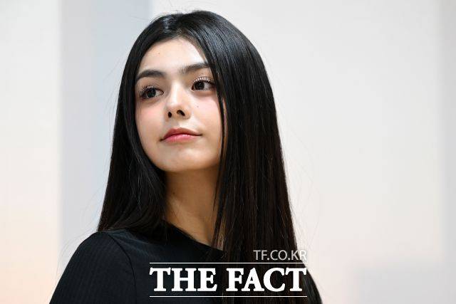 아이사는 K팝 가수로 데뷔하기전 10여 년간 피겨 스케이팅 선수로 활동해 왔다고 밝혔다./남용희 기자