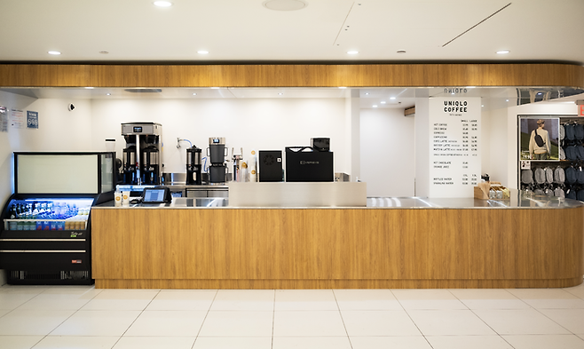 유니클로는 미드타운 5번가 플래그십 매장에 ‘유니클로 카페’를 도입했다. 자료-유니클로