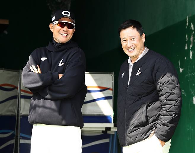 ▲ 이숭용 감독과 김재현 단장은 현장과 프런트를 대표해 유기적인 전력 구성을 만들어냈다 ⓒSSG랜더스