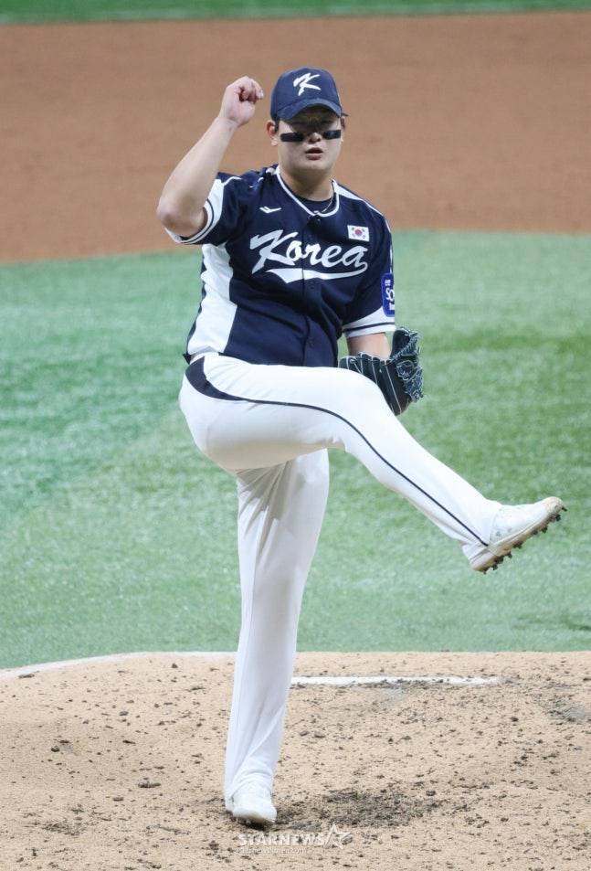 투구하는 김서현. /사진=김진경 대기자