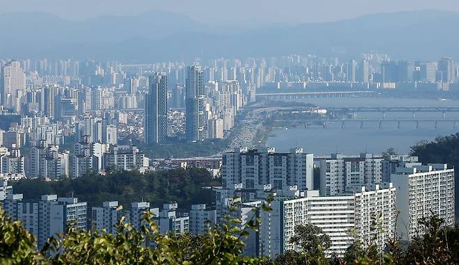 서울 중구 남산에서 바라본 아파트 단지/ 사진=뉴스1