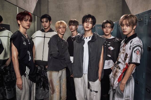 클로즈 유어 아이즈가 11일 미니 3집 'blackout'을 발매한다. 앨범은 내면의 두려움과 한계를 깨뜨리고 앞으로 나아가는 일곱 소년의 서사를 그린다. /언코어