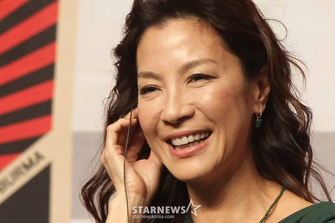 12일 오후 부산 해운대구 신세계백화점 문화홀에서 열린 갈라 프레젠테이션 '더 레이디' 기자회견 /사진=부산=이기범 기자 leekb@