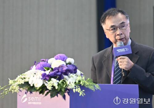 ◇아서 추앙(Arthur Chuang) TSMC 부사장이 세미콘 타이완 2025 프로그램의 일환으로 열린 반도체 지속가능성 서밋에서