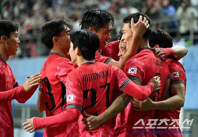 14일 대전월드컵경기장에서 열린 대한민국과 볼리비아의 A매치 평가전. 조규성이 후반 팀의 두번째 골을 터뜨리고 환호하고 있다. 대전=허상욱 기자wook@sportschosun.com/2025.11.14/