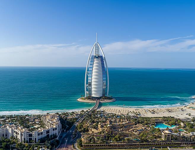 두바이의 럭셔리 아이콘 주메이라 버즈 알 아랍 호텔. 사진제공|VisitDubai