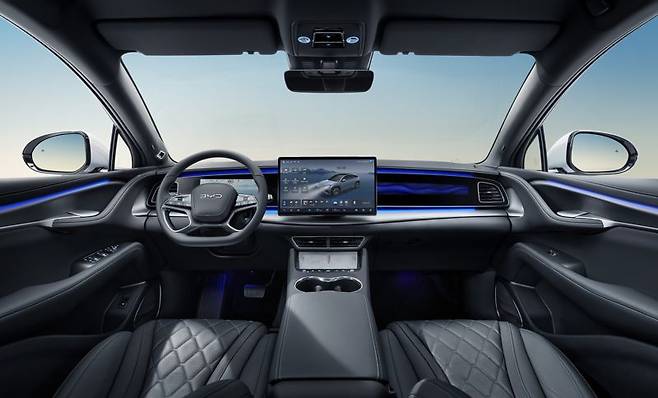 BYD 씨라이언 7(BYD SEALION 7) 인테리어 모습. 사진=BYD코리아 제공