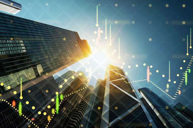 금융당국이 영문공시 의무화와 주주총회 결과 공시 강화 등의 내용을 담은 기업공시 개선방안을 추진한다. /사진=클립아트코리아