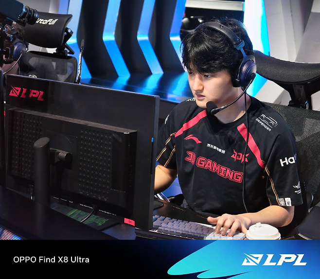 징동 게이밍서 활동한 '페이즈' 김수환(사진=LPL)