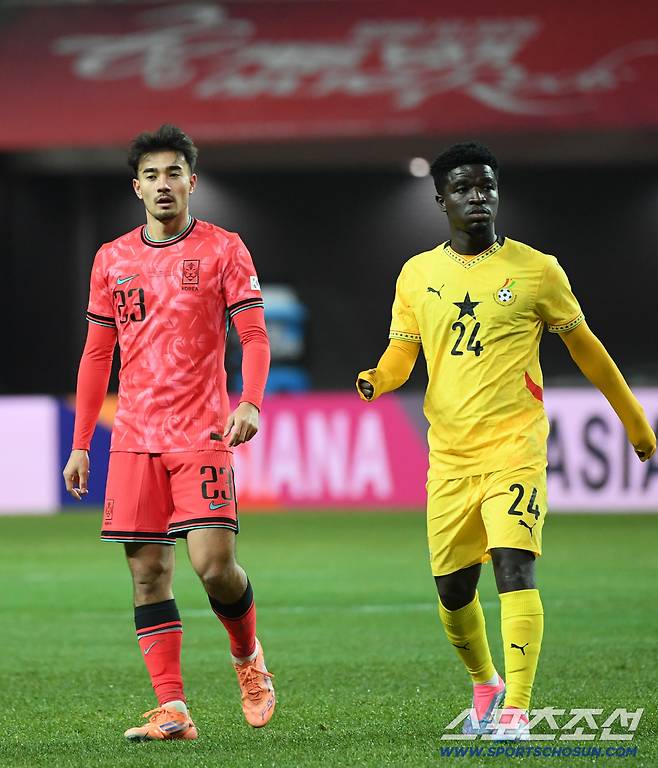 18일 서울월드컵경기장에서 열린 대한민국과 가나의 A매치 평가전. 옌스가 숨을 고르고 있다. 상암=박재만 기자 pjm@sportschosun.com/2025.11.18/