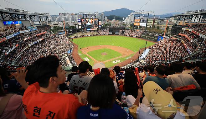 프로야구 10개 구단은 2차 드래프트를 통해 전력 강화를 노린다. 사진은 한화 이글스의 홈구장 대전 한화생명볼파크. 2025.9.27/뉴스1 ⓒ News1 김진환 기자