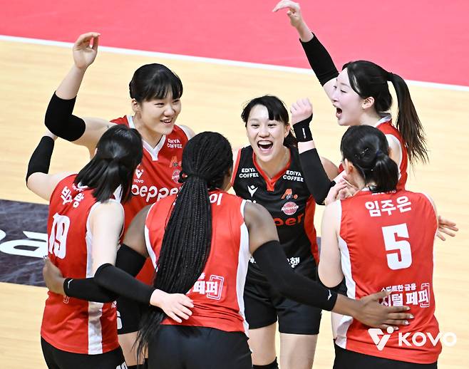 창단 5년 차, 도약하고 있는 페퍼저축은행. 사진=KOVO