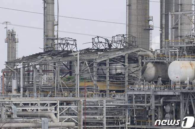 충남 서산 롯데케미칼 대산공장/사진=뉴스1